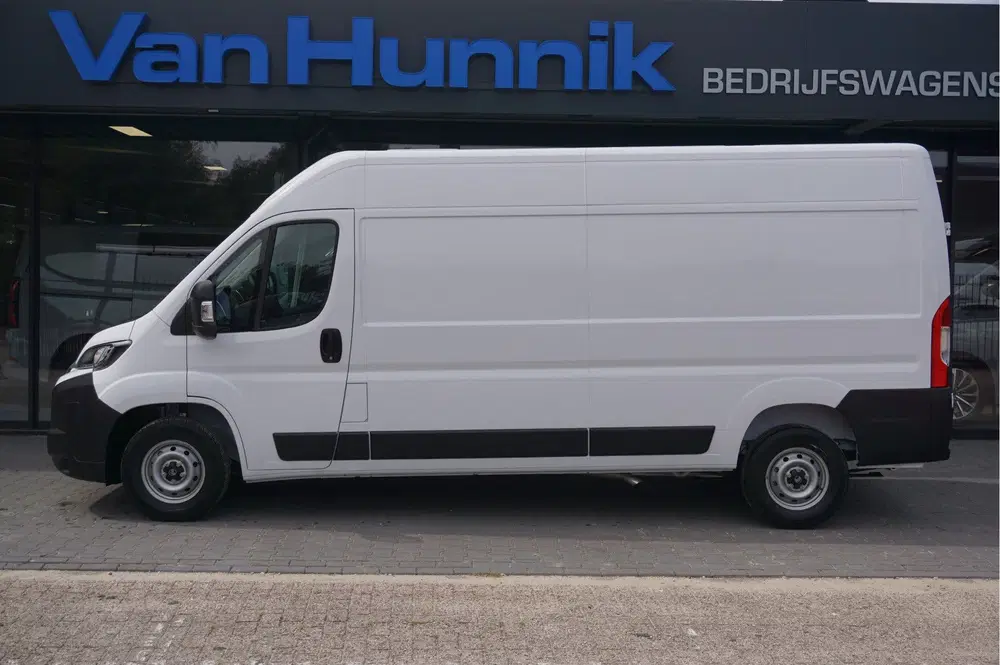 Citroën Jumper 35 2.2 140PK L3H2 BPM VRIJ 10" Navi uit 2024, foto 2