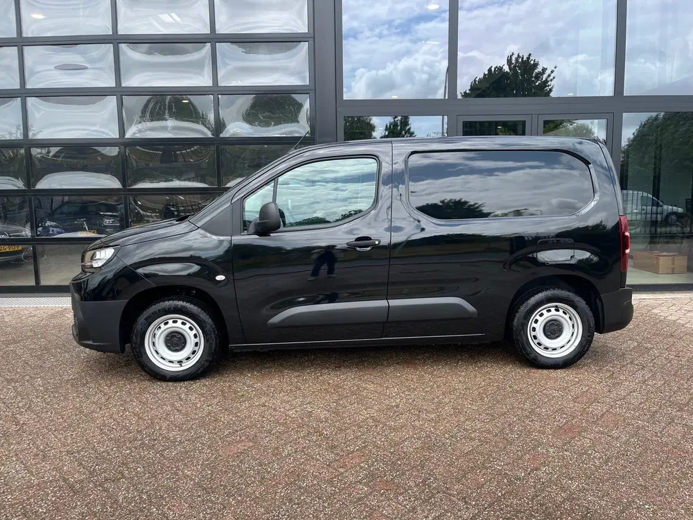 Toyota Proace City 1.5 D-4D L1 Navigator uit 2024, foto 4