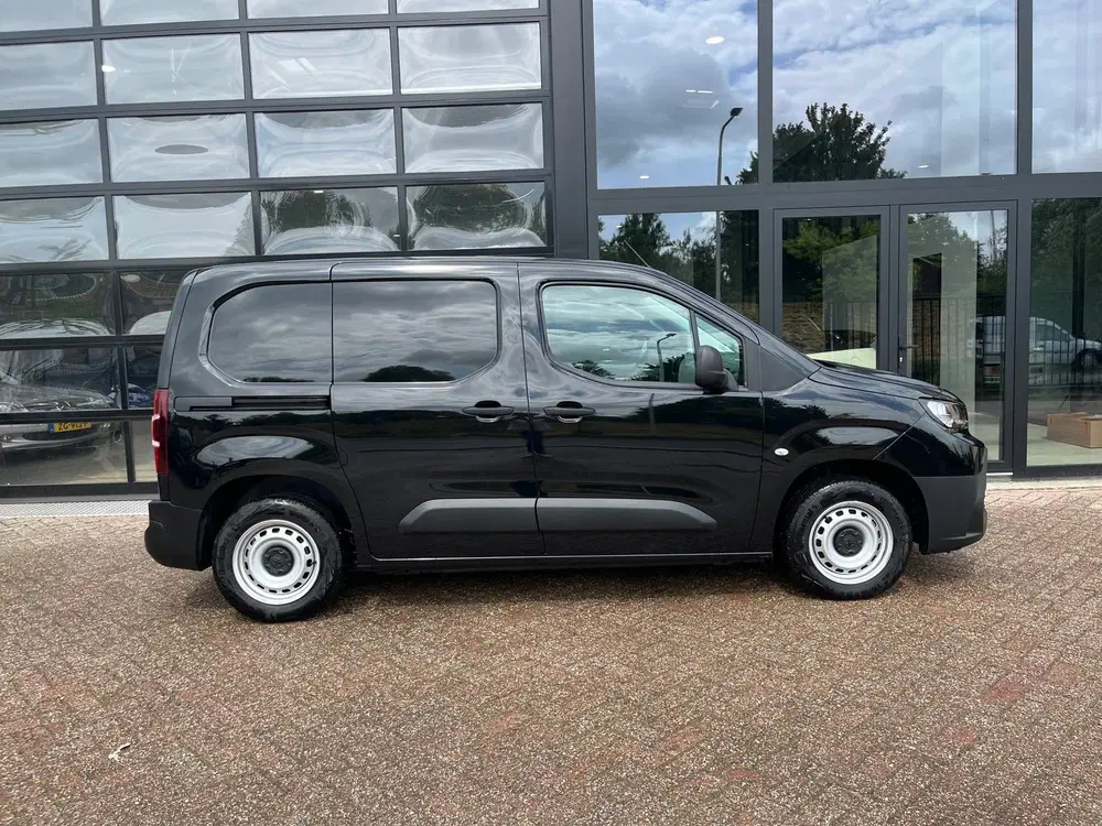 Toyota Proace City 1.5 D-4D L1 Navigator uit 2024, foto 6