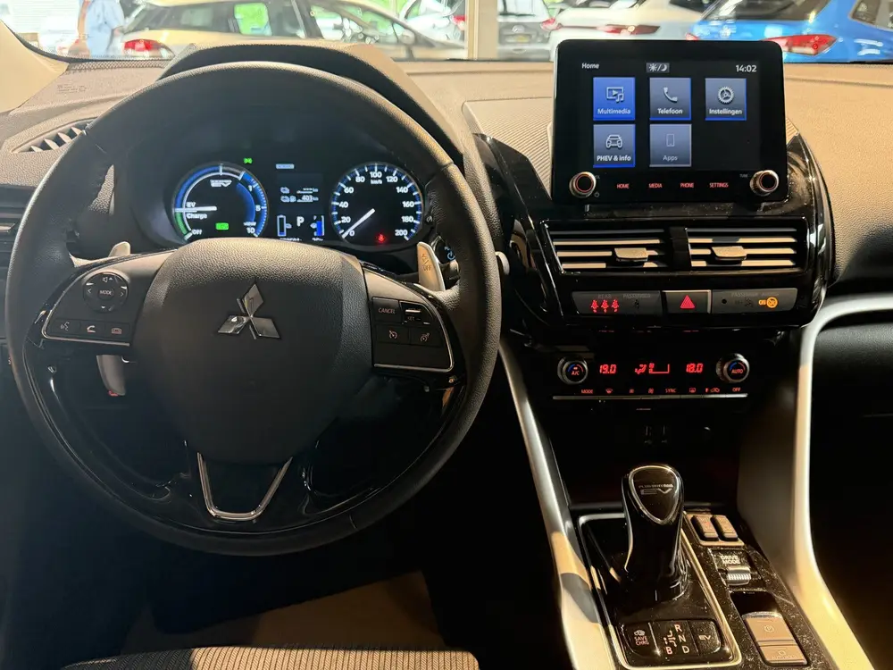 Mitsubishi Eclipse Cross 2.4 PHEV Instyle Adaptive Cruise co uit 2021, foto 13