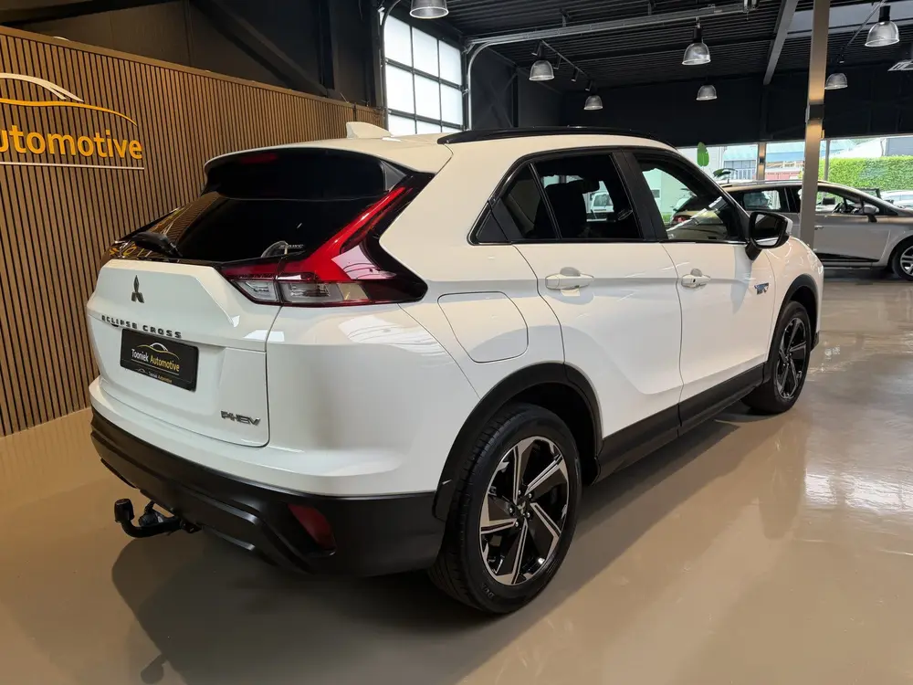 Mitsubishi Eclipse Cross 2.4 PHEV Instyle Adaptive Cruise co uit 2021, foto 3