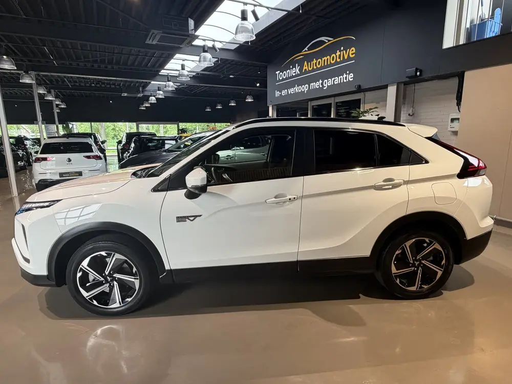 Mitsubishi Eclipse Cross 2.4 PHEV Instyle Adaptive Cruise co uit 2021, foto 6