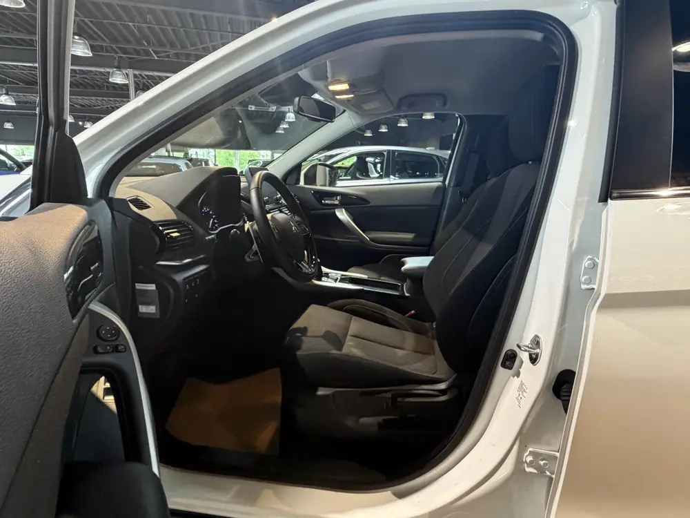 Mitsubishi Eclipse Cross 2.4 PHEV Instyle Adaptive Cruise co uit 2021, foto 8