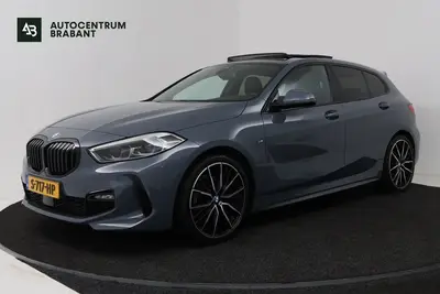 BMW 1-serie 118i Introduction Edition M Sport (PANO uit 2023