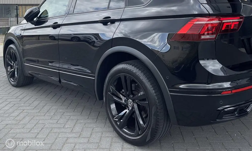 Volkswagen Tiguan 1.4 TSI eHybrid 245PK 3xR-Line Hu uit 2021, foto 15