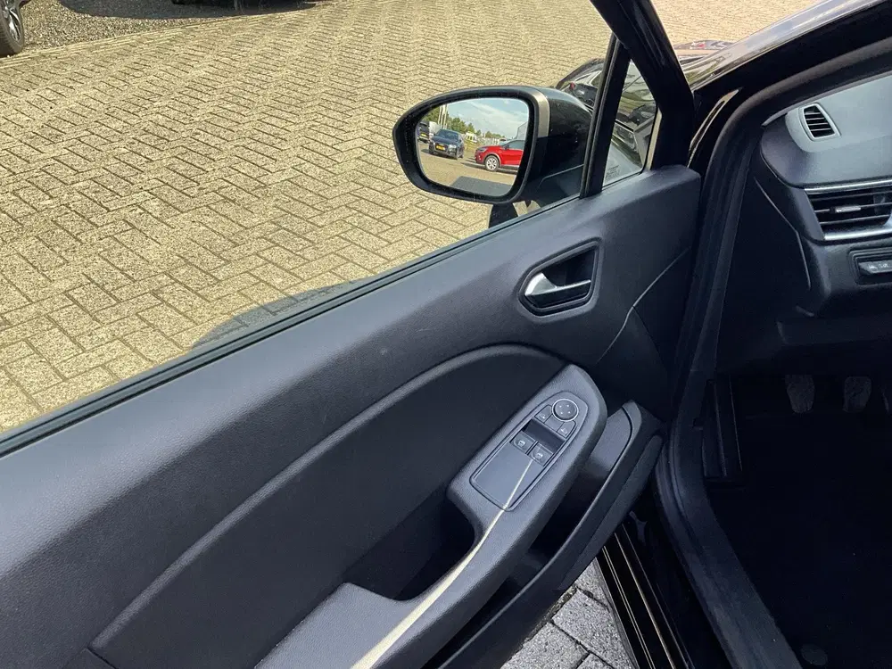 Renault Clio 1.0 TCe 90 Equilibre uit 2023, foto 9