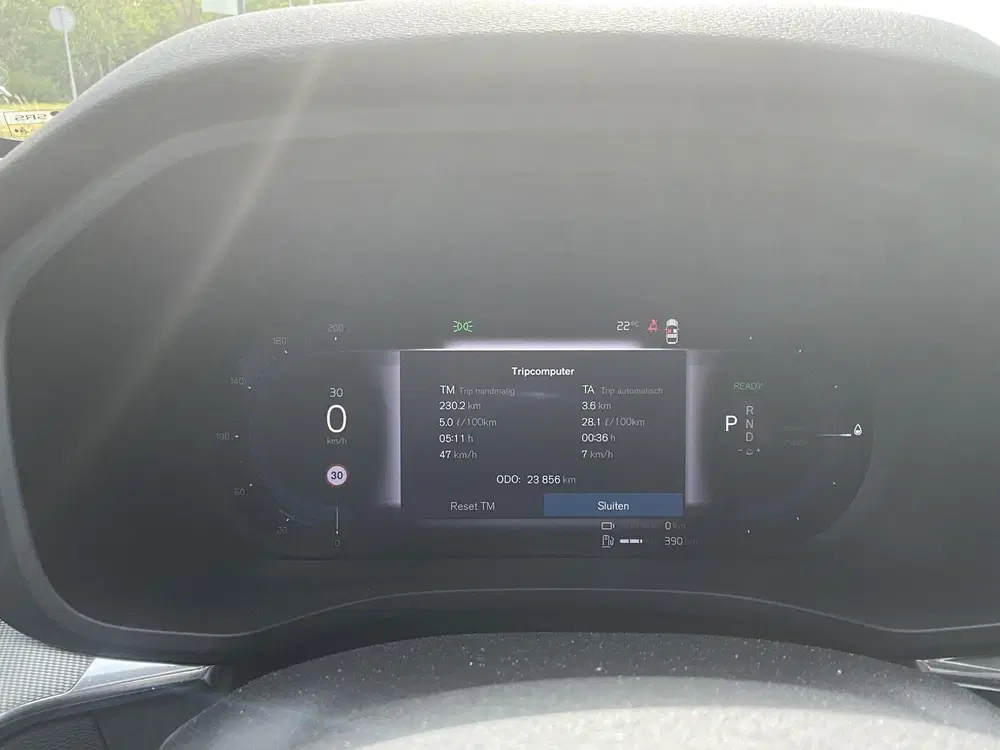 Volvo XC60 2.0 T6 Plug-in hybrid AWD Plus Dark Zwarte uit 2024, foto 14