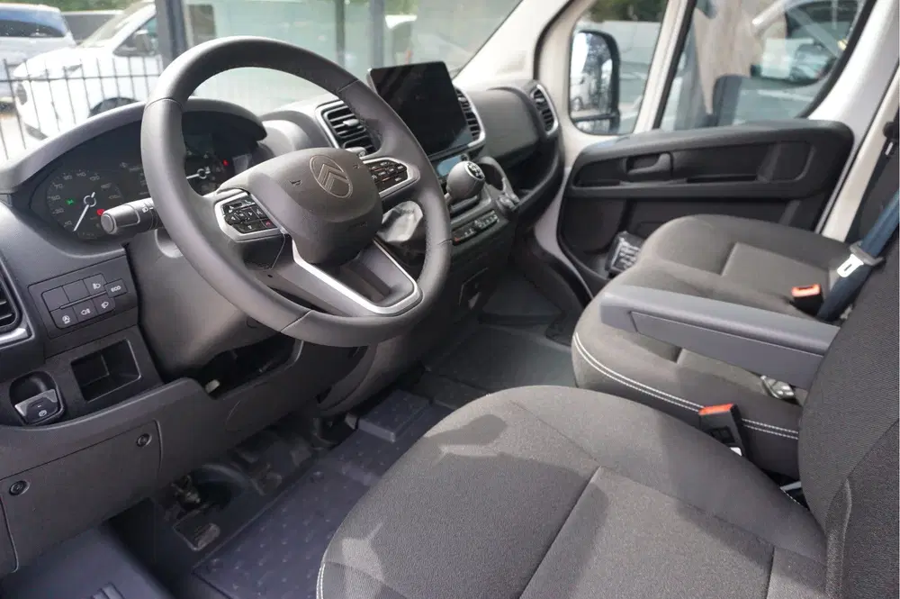 Citroën Jumper 35 2.2 140PK L3H2 BPM VRIJ 10" Navi uit 2024, foto 10
