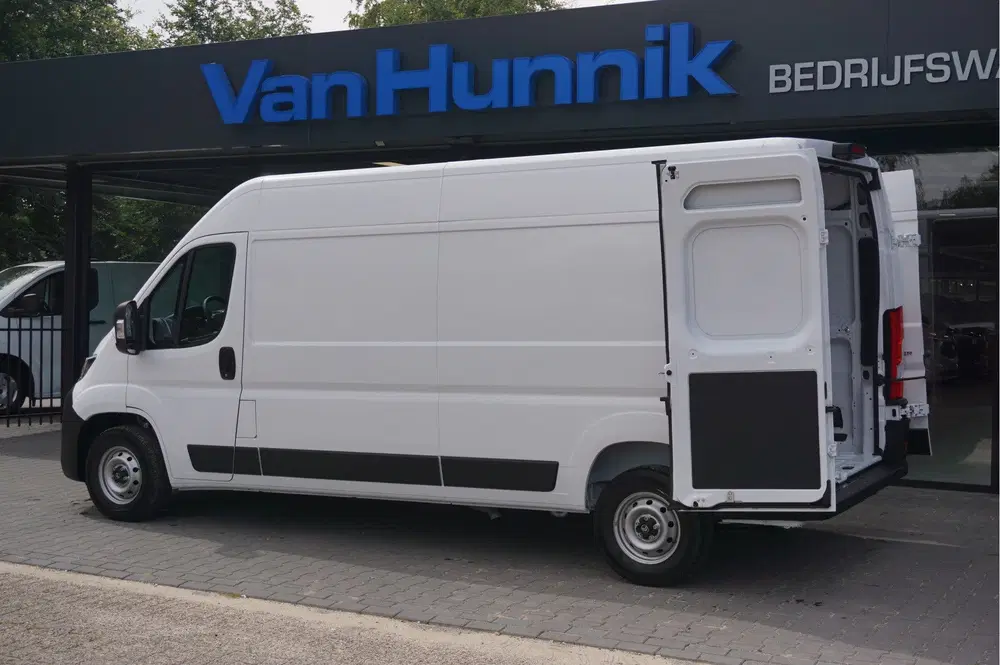 Citroën Jumper 35 2.2 140PK L3H2 BPM VRIJ 10" Navi uit 2024, foto 4