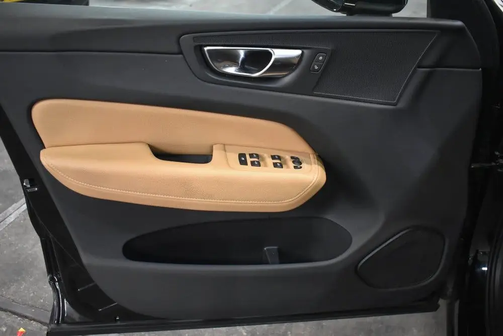 Volvo XC60 T4 190PK Momentum | Leder | Navi | Cruise Control uit 2019, foto 10