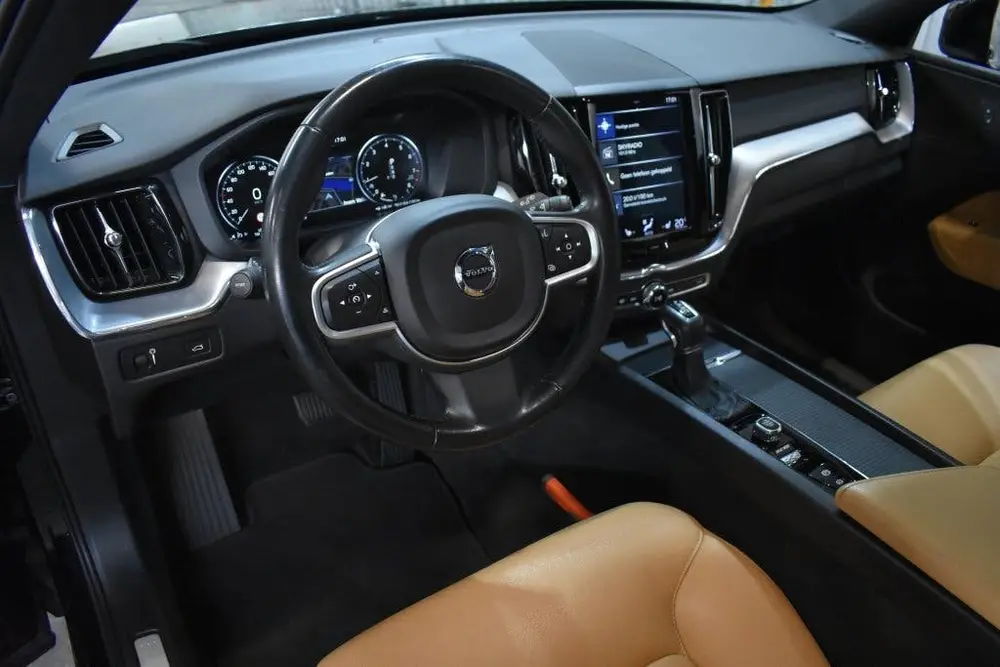 Volvo XC60 T4 190PK Momentum | Leder | Navi | Cruise Control uit 2019, foto 11