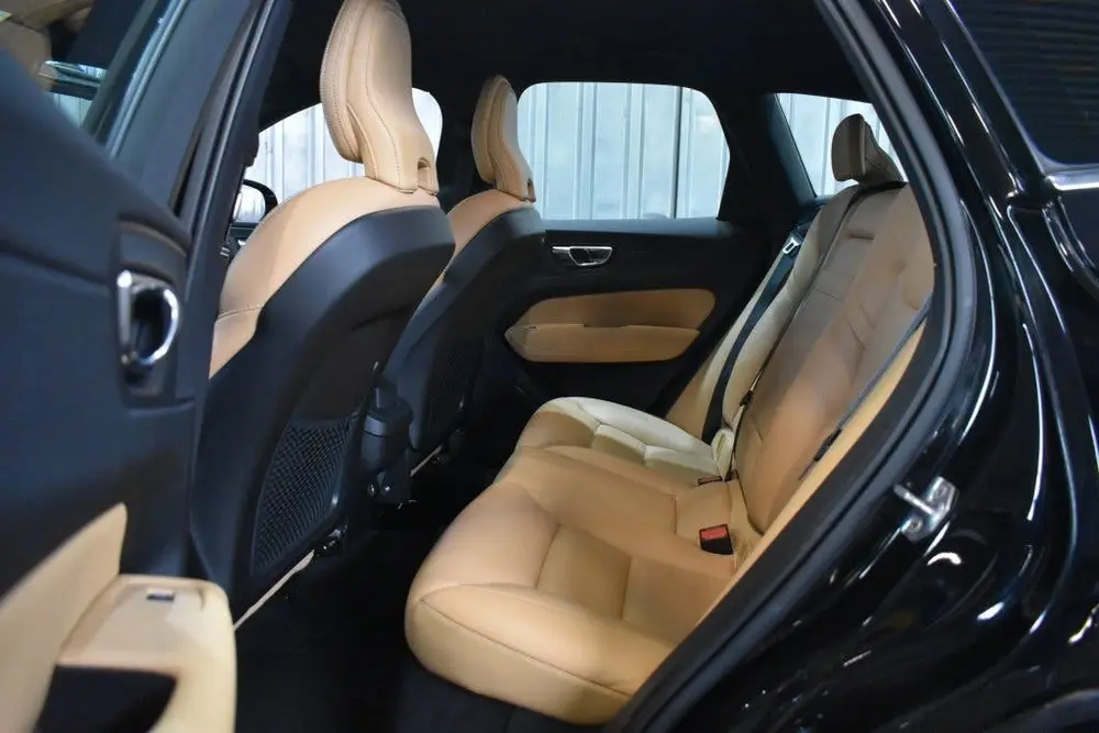Volvo XC60 T4 190PK Momentum | Leder | Navi | Cruise Control uit 2019, foto 13