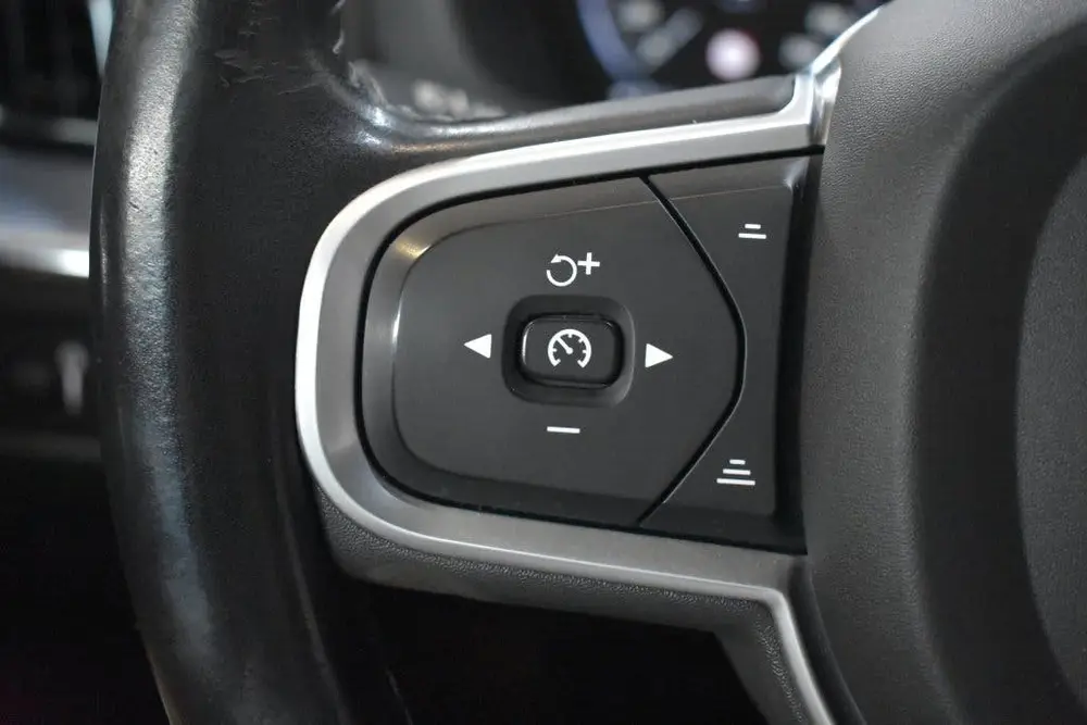 Volvo XC60 T4 190PK Momentum | Leder | Navi | Cruise Control uit 2019, foto 19