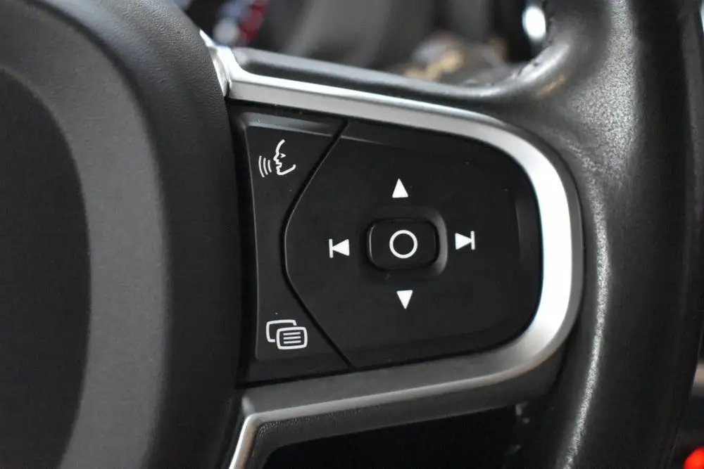Volvo XC60 T4 190PK Momentum | Leder | Navi | Cruise Control uit 2019, foto 20