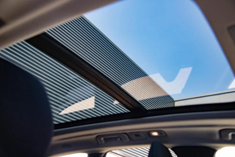 Volvo XC60 T6 Plug-In Hybrid AWD Core Bright Panorama uit 2024, foto 14