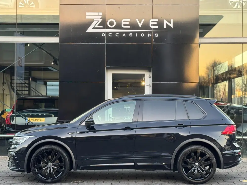Volkswagen Tiguan 1.5 TSI R-Line Blackstyle uit 2022, foto 10