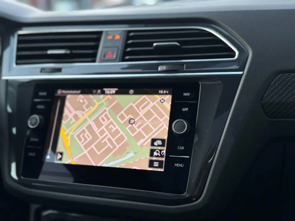 Volkswagen Tiguan 1.5 TSI R-Line Blackstyle uit 2022, foto 15