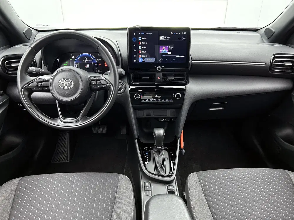 Toyota Yaris Cross 1.5 Hybrid 115 First Edition uit 2025, foto 4