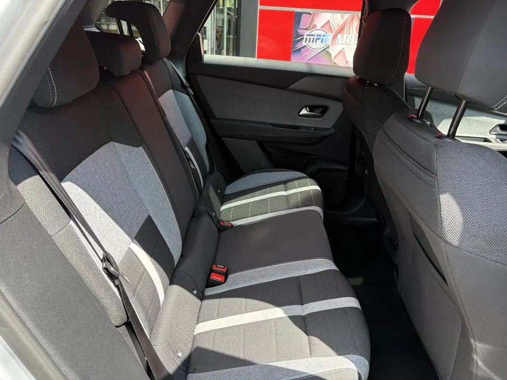 Opel Grandland 1.2 Turbo Hybrid GS uit 2025, foto 15