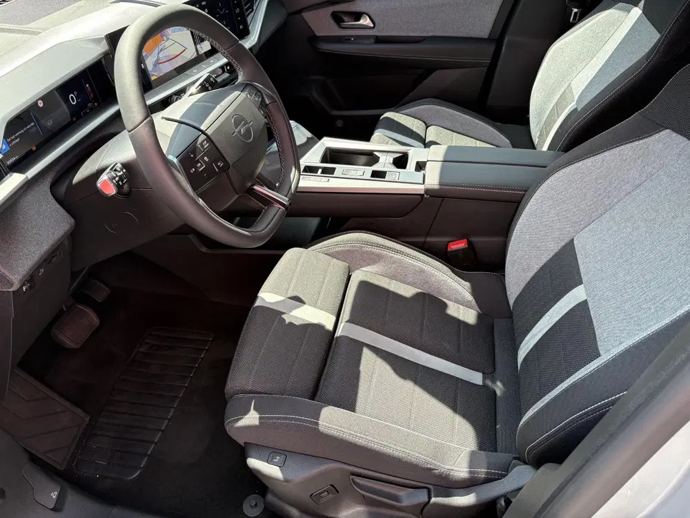 Opel Grandland 1.2 Turbo Hybrid GS uit 2025, foto 17