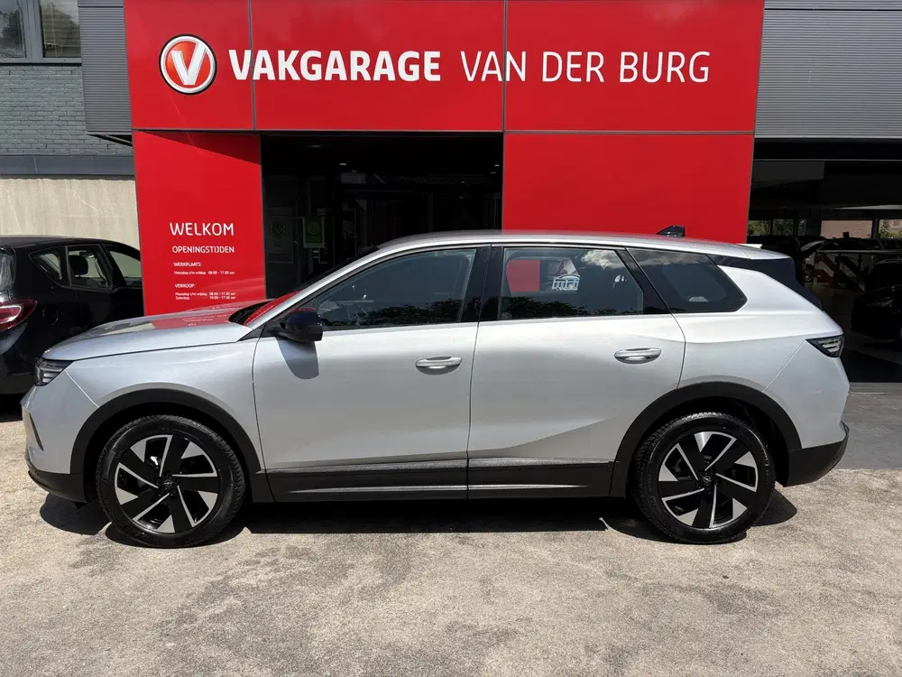 Opel Grandland 1.2 Turbo Hybrid GS uit 2025, foto 3