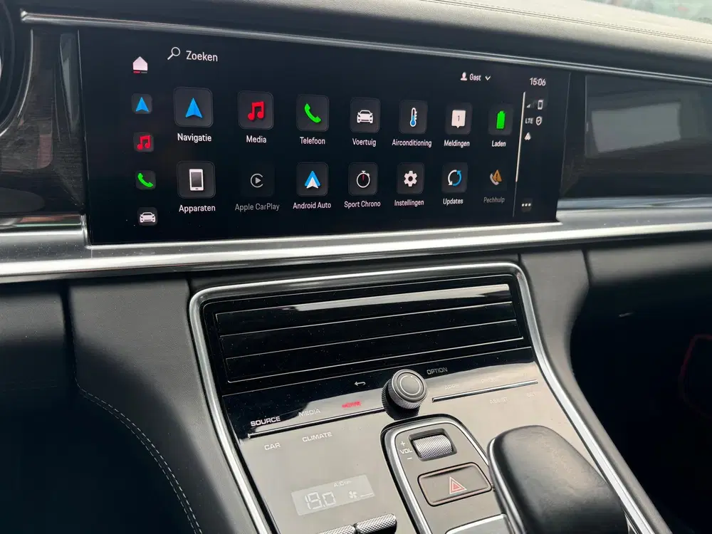 Porsche Panamera 2.9 4 E-Hybrid Platinum Editi uit 2022, foto 15