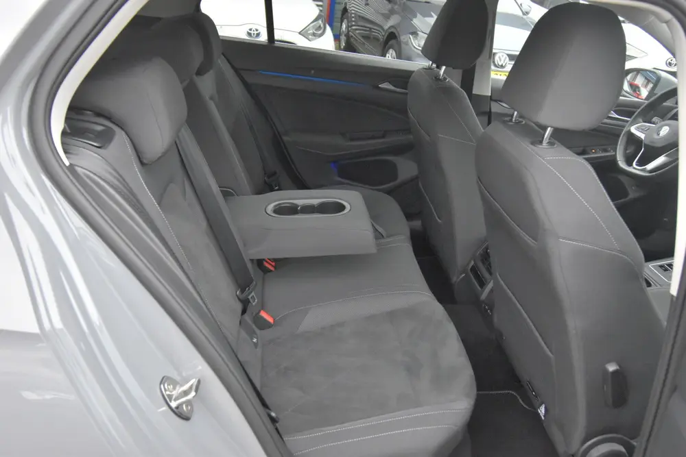 Volkswagen Golf 1.4 eHybrid Style , VIRTUAL COCKPIT , NAVI uit 2022, foto 10