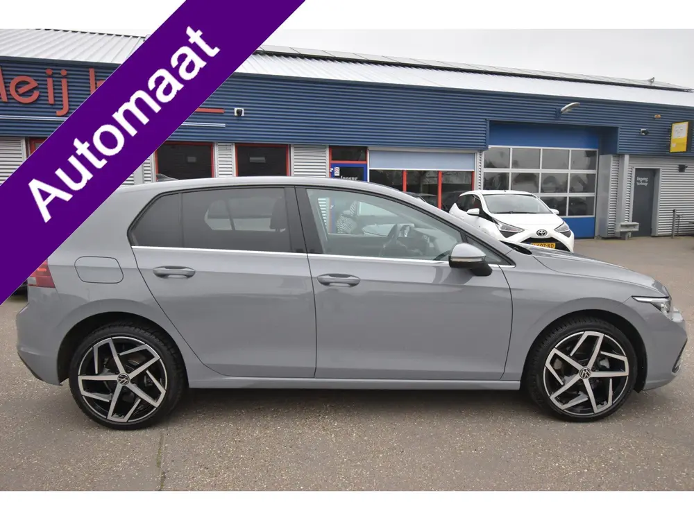 Volkswagen Golf 1.4 eHybrid Style , VIRTUAL COCKPIT , NAVI uit 2022, foto 2