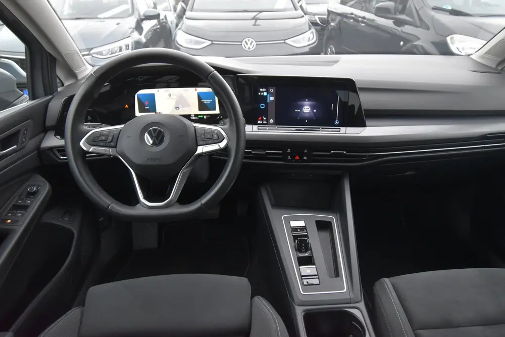 Volkswagen Golf 1.4 eHybrid Style , VIRTUAL COCKPIT , NAVI uit 2022, foto 3