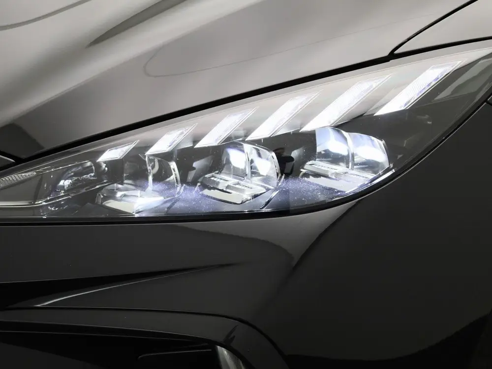 MG MG4 64 kWh Luxury uit 2023, foto 15