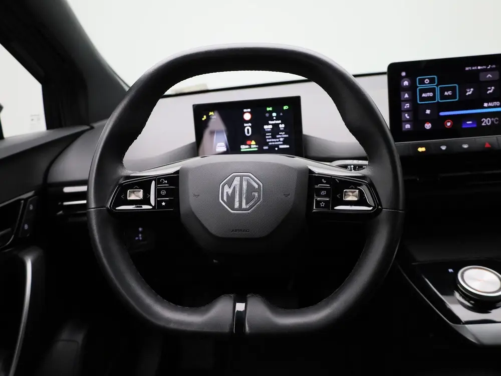 MG MG4 64 kWh Luxury uit 2023, foto 7