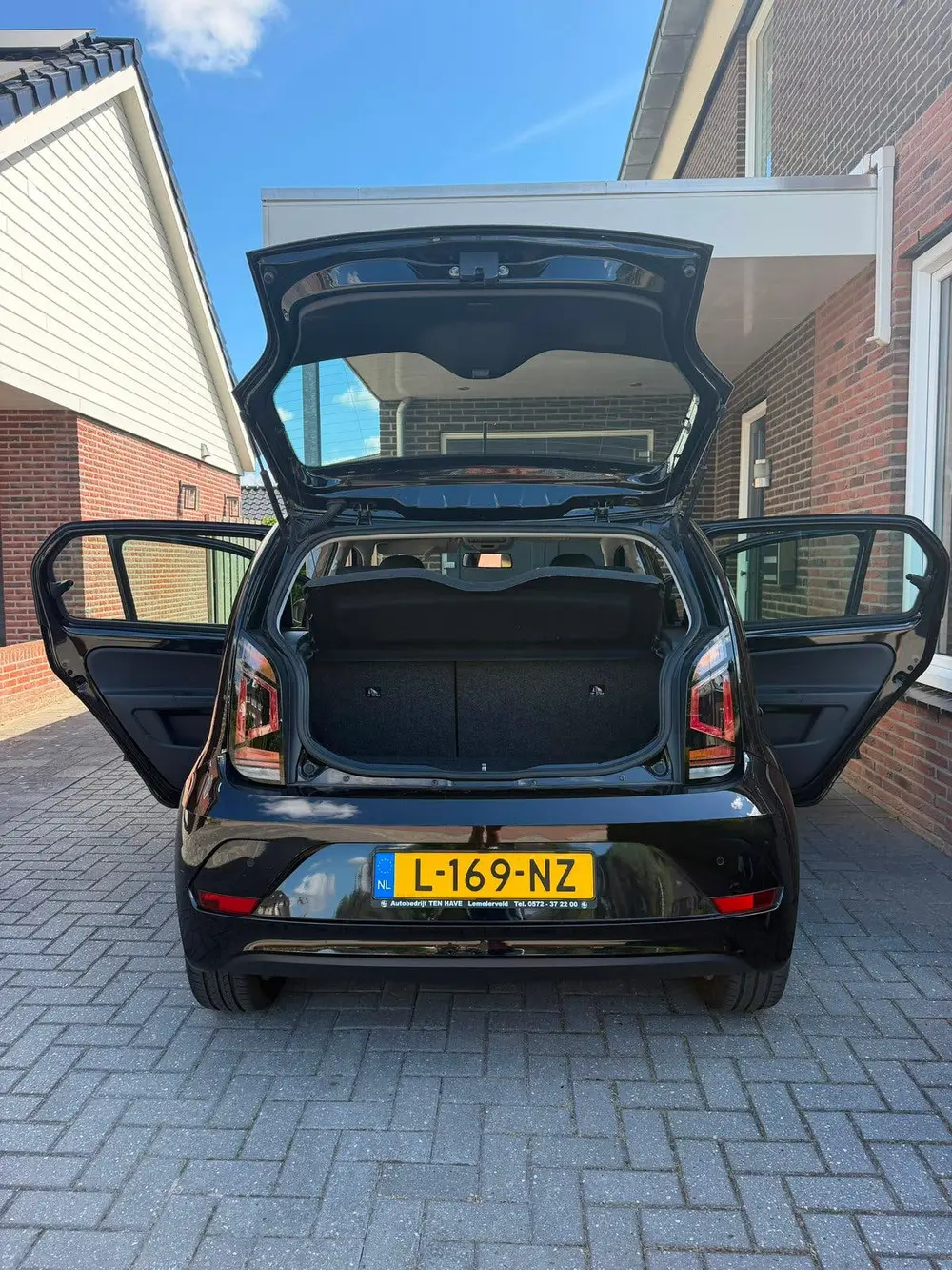 Volkswagen Up! 1.0 5D 2021 Zwart + Camera uit 2021, foto 12