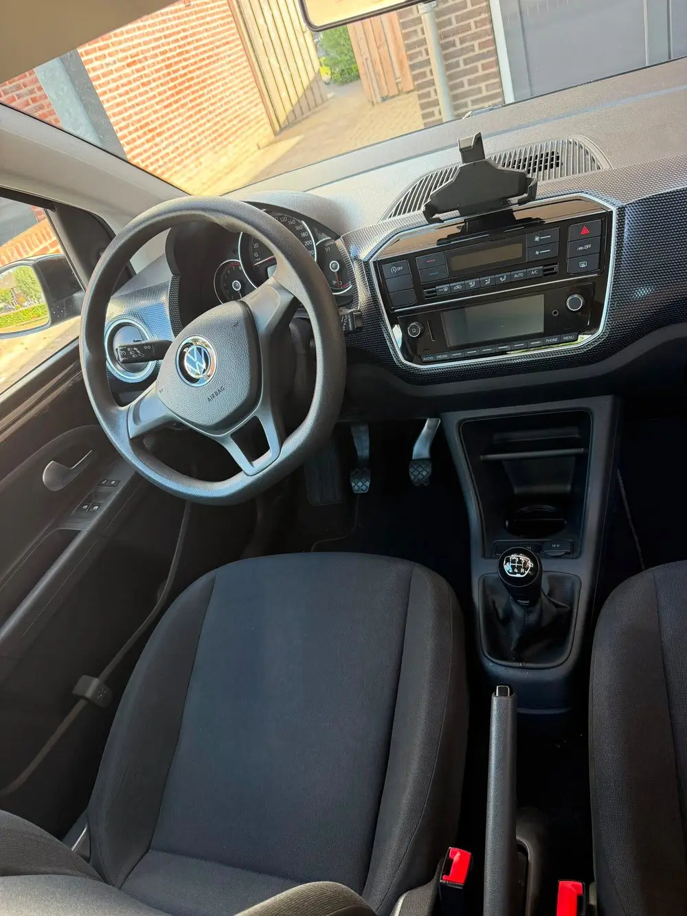 Volkswagen Up! 1.0 5D 2021 Zwart + Camera uit 2021, foto 8