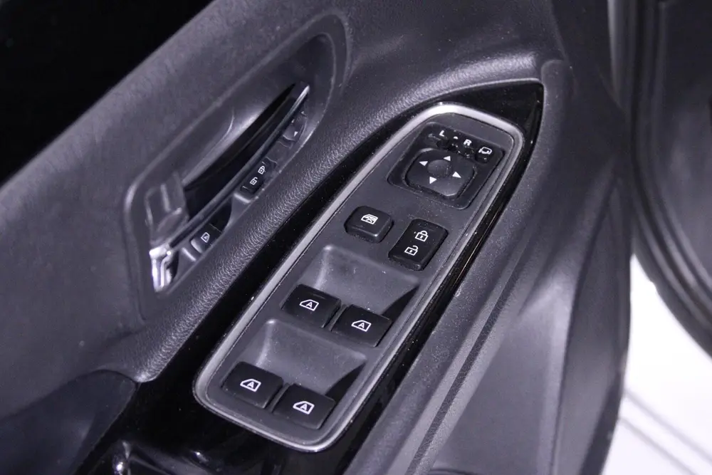 Mitsubishi Outlander 2.4 PHEV Intense | Camera | Leder | Cru uit 2019, foto 10