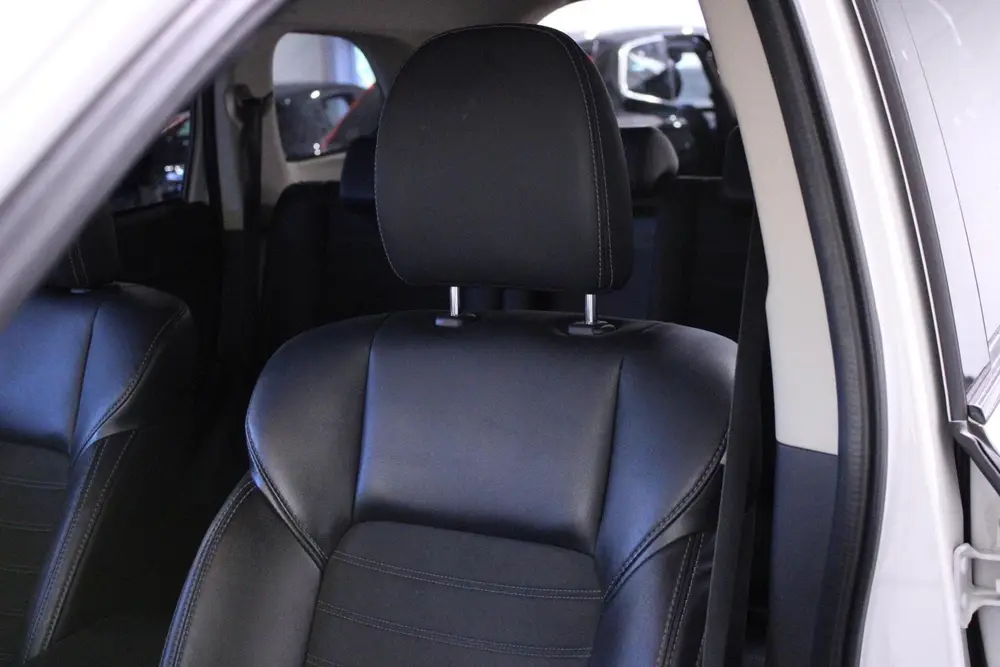 Mitsubishi Outlander 2.4 PHEV Intense | Camera | Leder | Cru uit 2019, foto 11