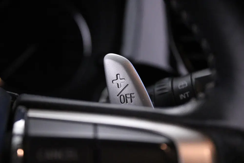 Mitsubishi Outlander 2.4 PHEV Intense | Camera | Leder | Cru uit 2019, foto 16
