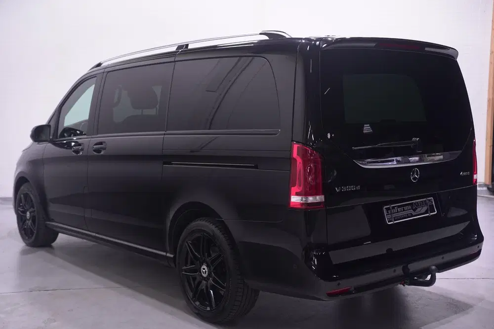 Mercedes-Benz V-Klasse 300d 4-MATIC Lang AMG Line Dubbel Cab uit 2023, foto 3
