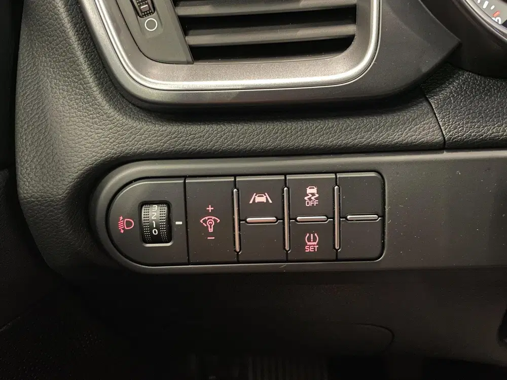 Kia Ceed 1.0 T-GDi DynamicLine uit 2023, foto 11