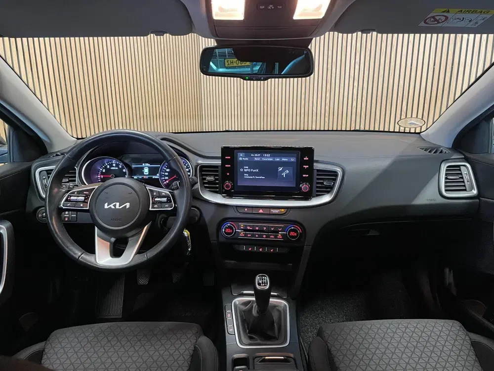 Kia Ceed 1.0 T-GDi DynamicLine uit 2023, foto 7