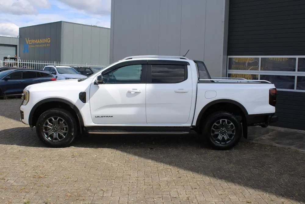 Ford Ranger 2.0 Super Cab EcoBlue Wildtrak uit 2024, foto 2