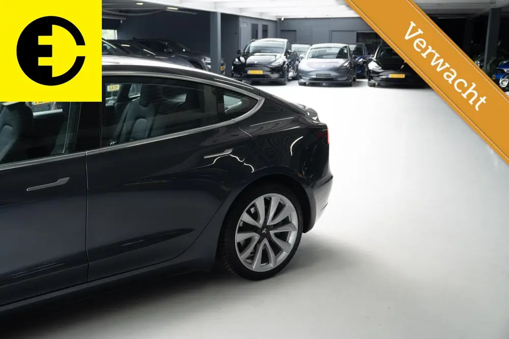Tesla Model 3 Long Range AWD 75 kWh | FSD | Trekhaak | LMV uit 2019, foto 14