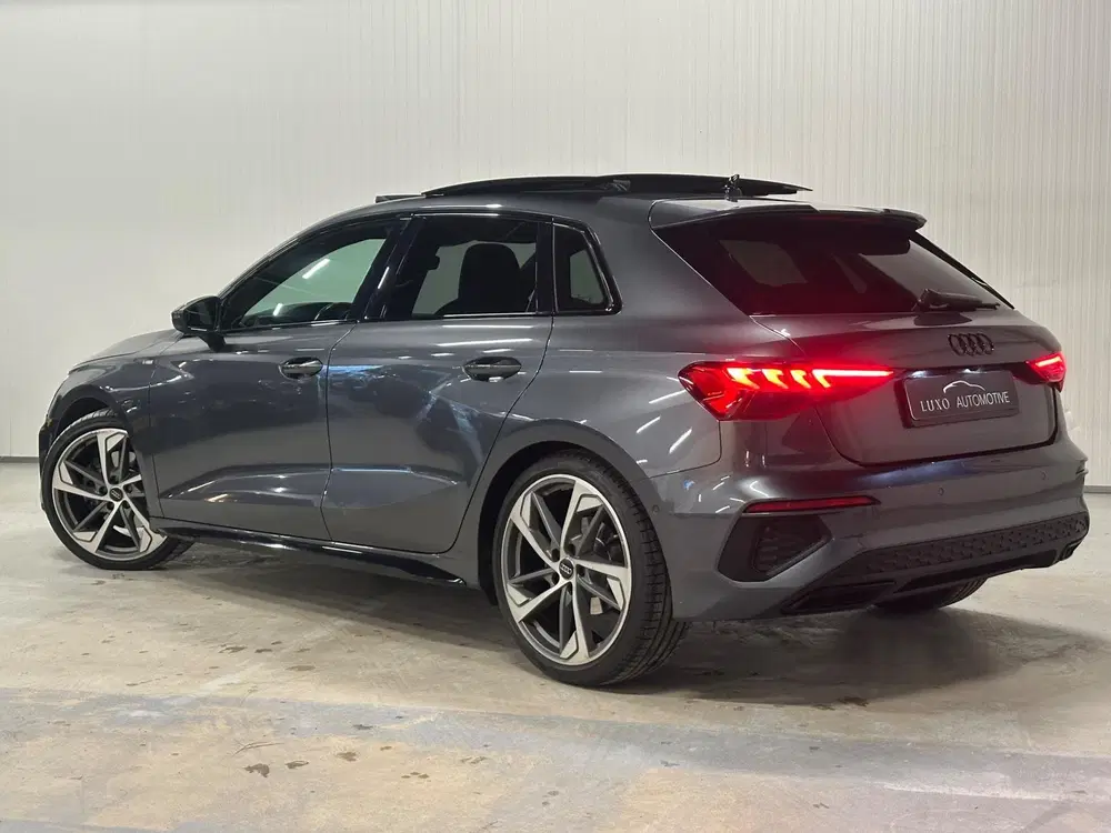 Audi A3 35 TFSI S edition uit 2020, foto 2