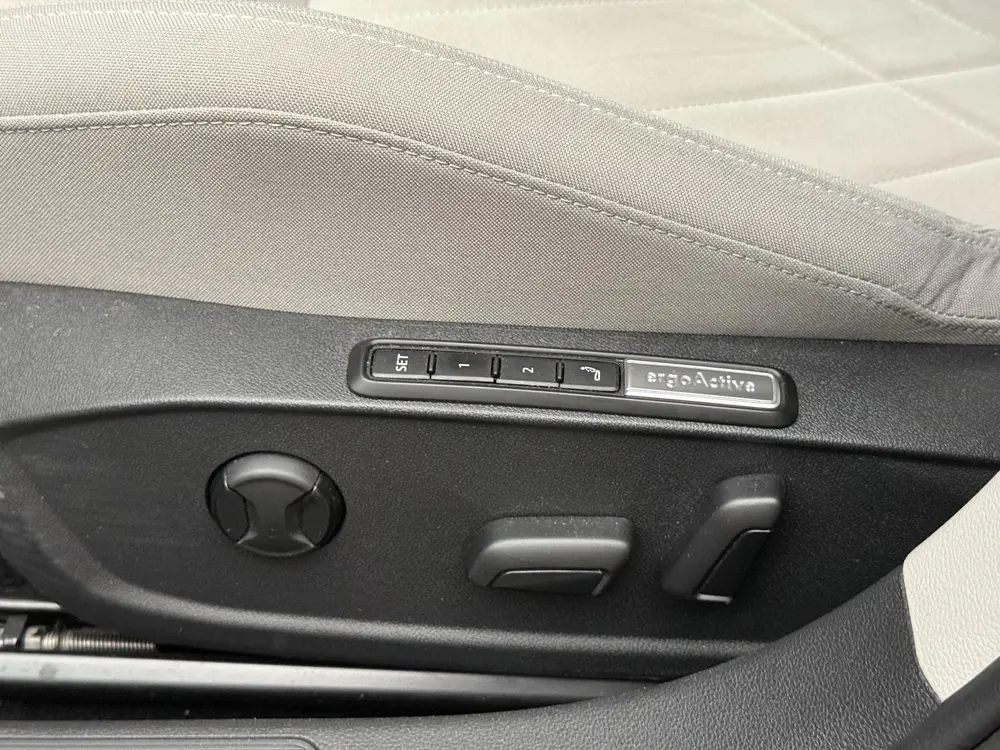 Volkswagen Golf 1.4 eHybrid Style | Wit interieur | ErgoActi uit 2020, foto 14
