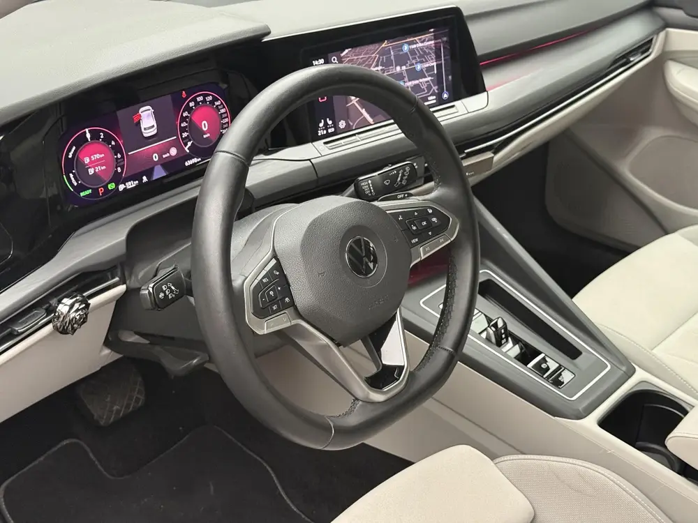 Volkswagen Golf 1.4 eHybrid Style | Wit interieur | ErgoActi uit 2020, foto 3