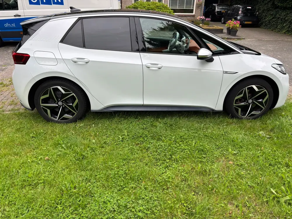 Volkswagen ID.3 58kWh 204pk 2020 Wit first idition uit 2020, foto 9