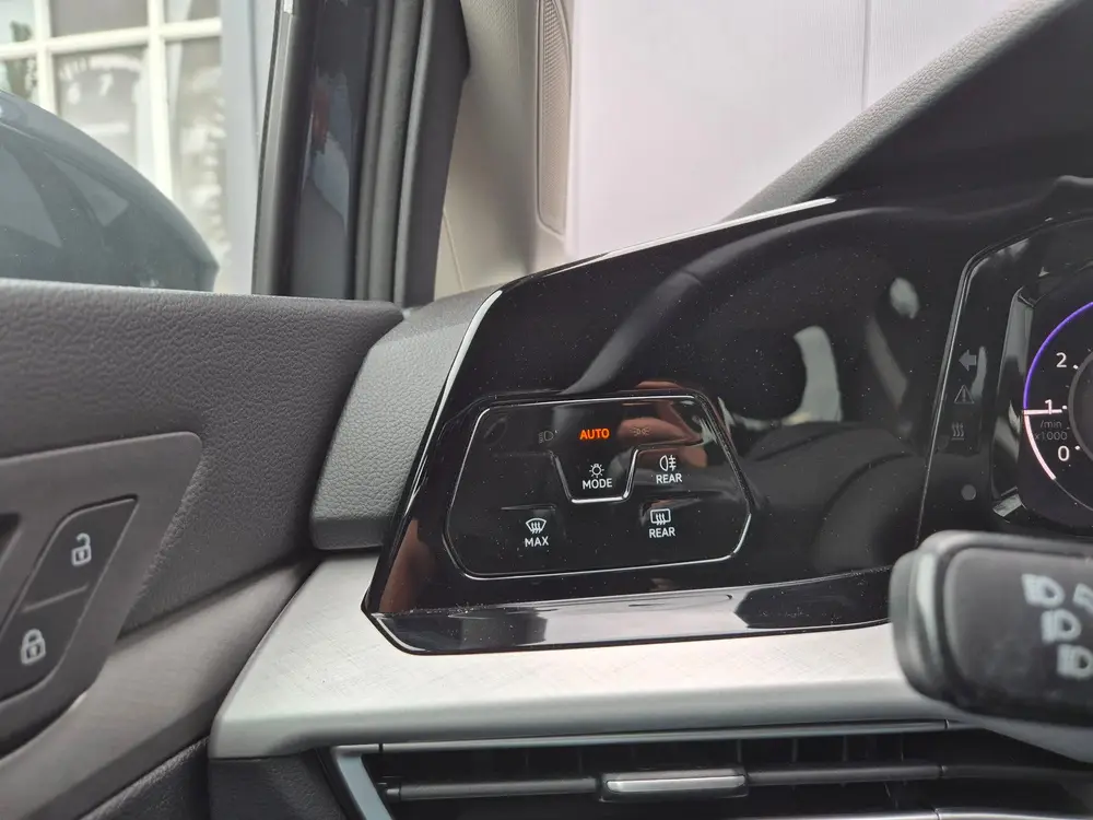 Volkswagen Golf 1.0 eTSI Life|Car-Play|Camera|Cruise uit 2021, foto 16