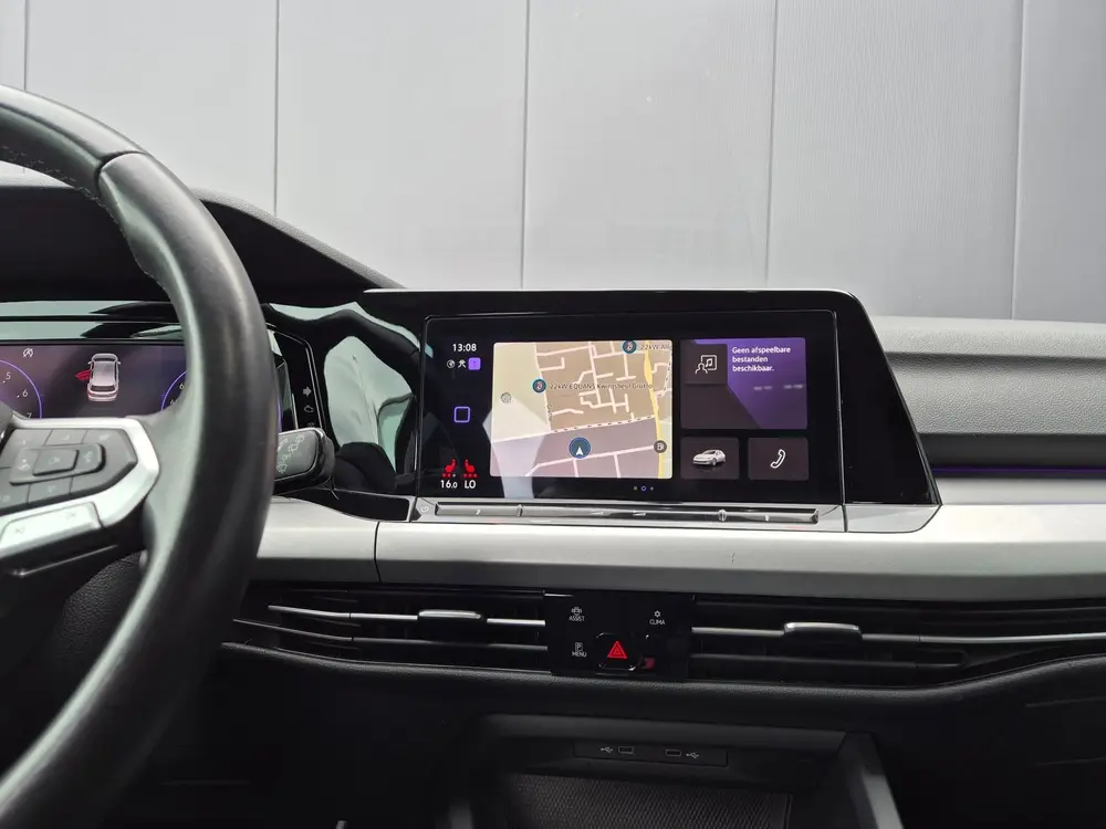 Volkswagen Golf 1.0 eTSI Life|Car-Play|Camera|Cruise uit 2021, foto 19