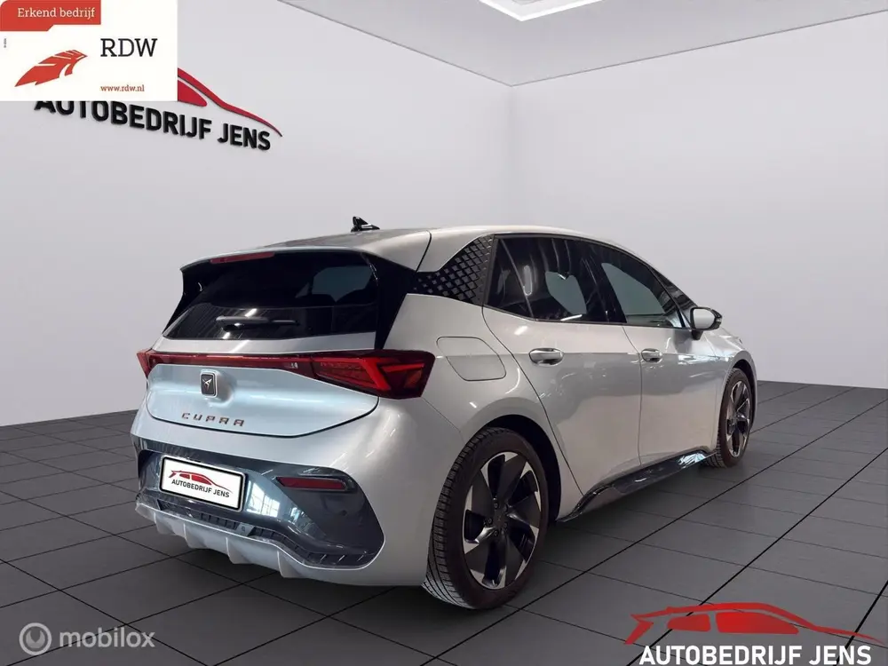 Cupra Born Adrenaline 62 kWh uit 2023, foto 10