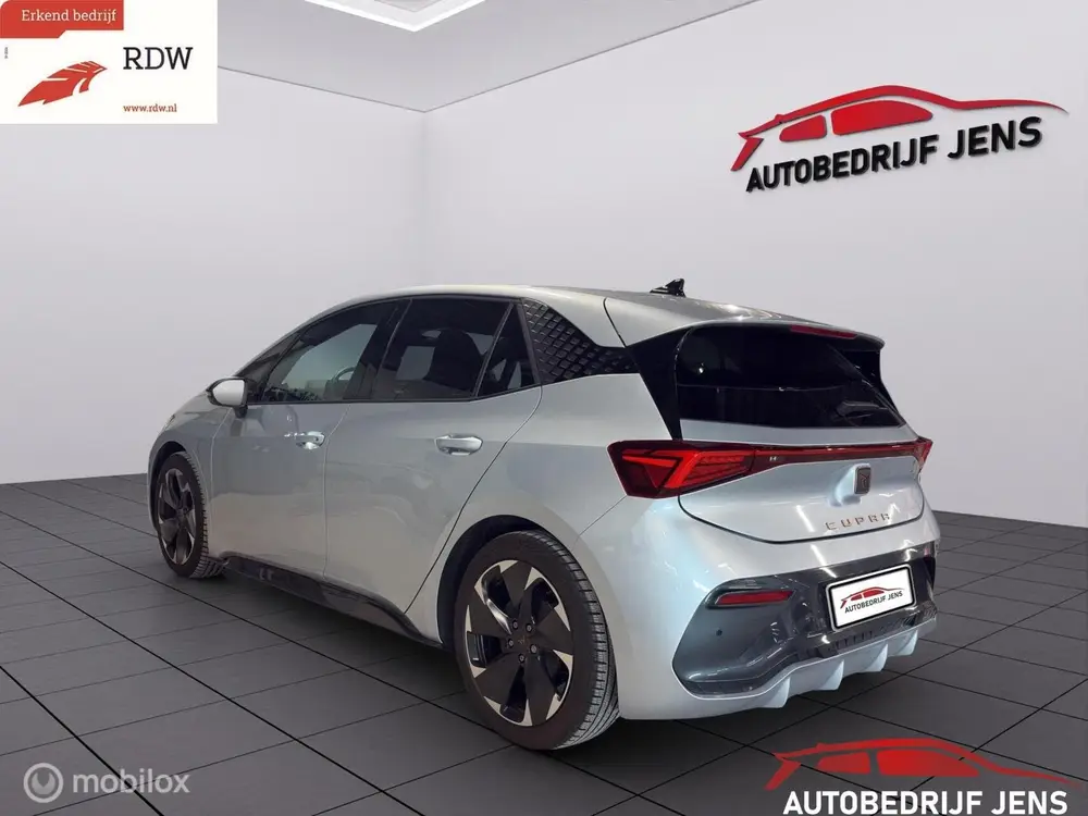 Cupra Born Adrenaline 62 kWh uit 2023, foto 11
