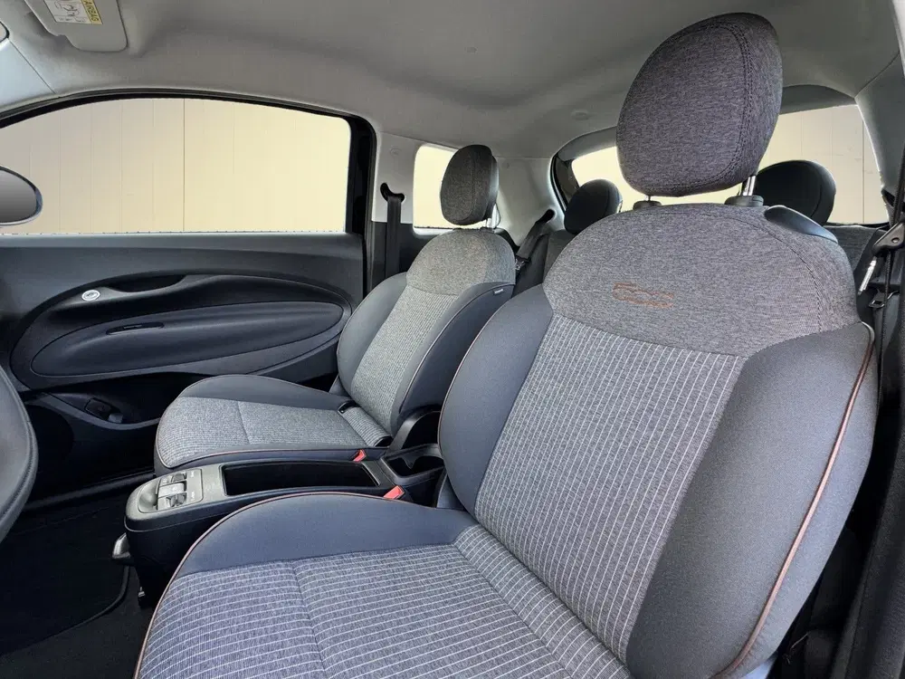 Fiat 500e ICON 42 KWH Soh 96% CAMERA uit 2022, foto 10